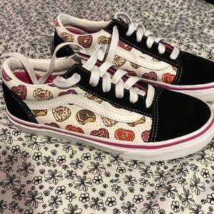 Donut vans NWOT